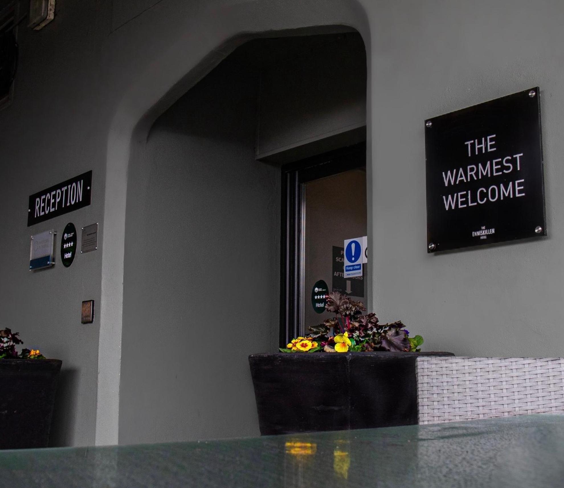 The Enniskillen Hotel And Motel Extérieur photo