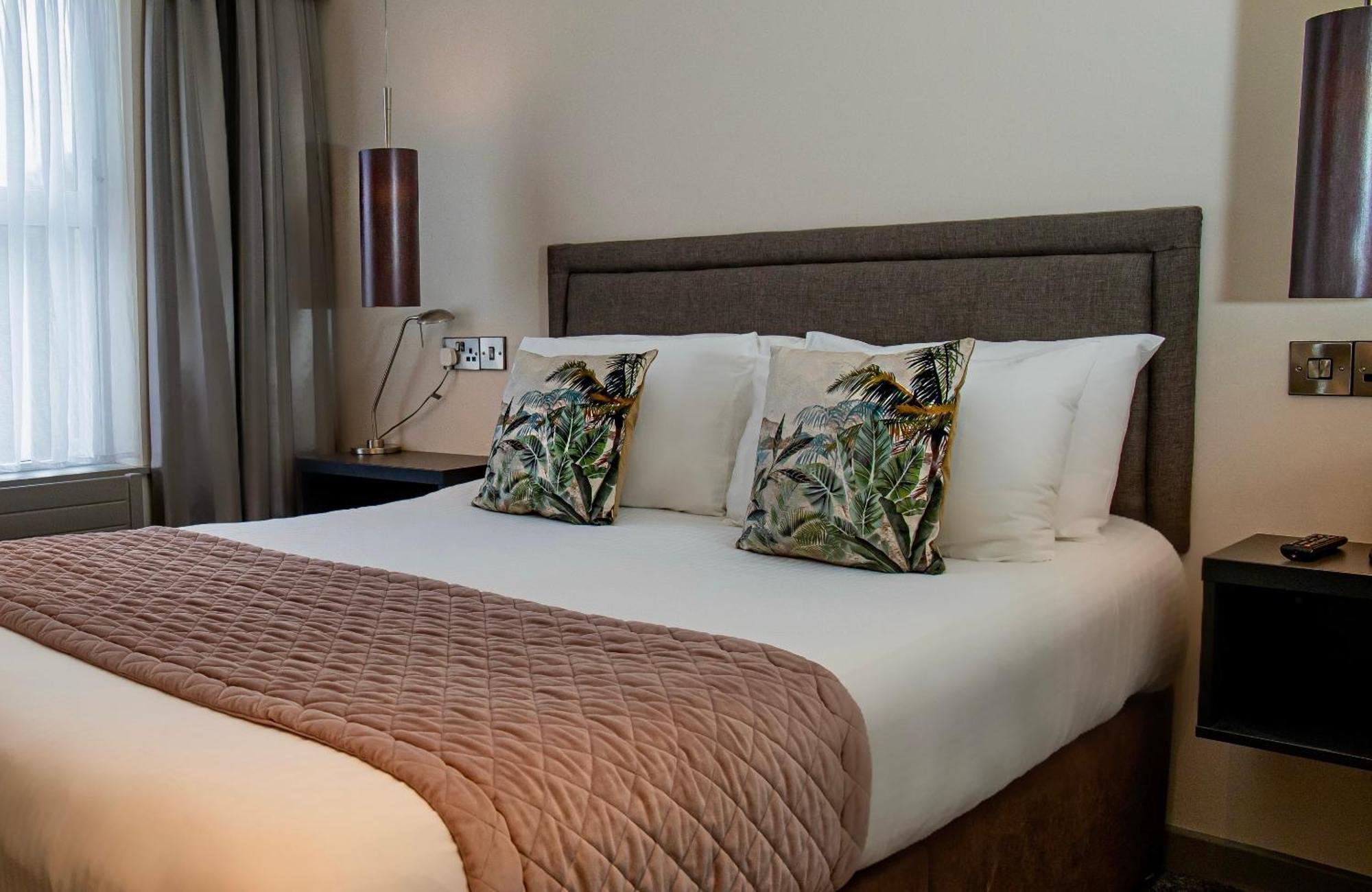 The Enniskillen Hotel And Motel Extérieur photo
