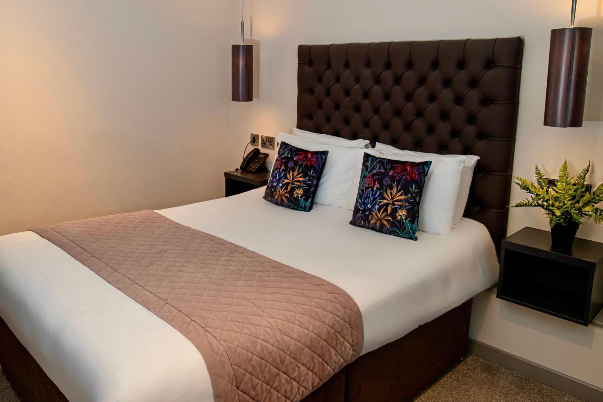 The Enniskillen Hotel And Motel Extérieur photo