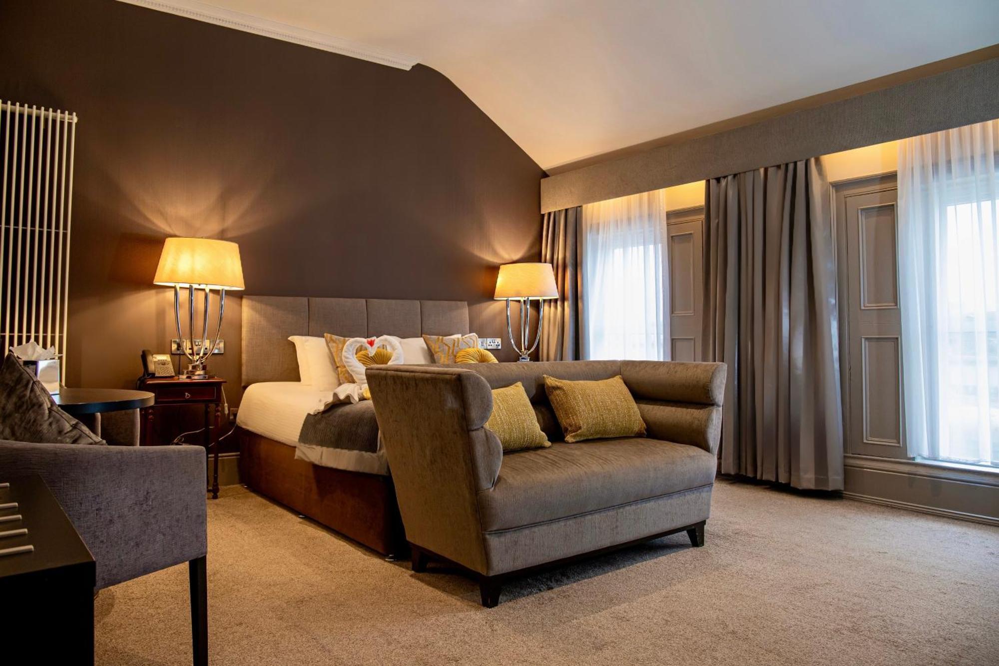 The Enniskillen Hotel And Motel Extérieur photo
